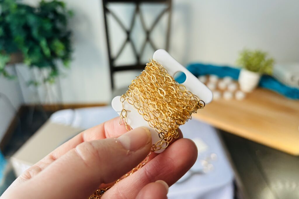 Trinity holding gold filled chain